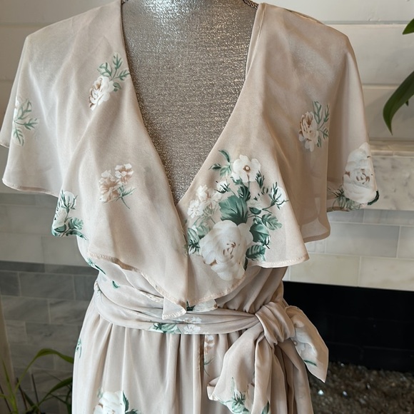 Show Me Your MuMu Audrey Beige Floral Chiffon Maxi Dress Size Small - Picture 8 of 14